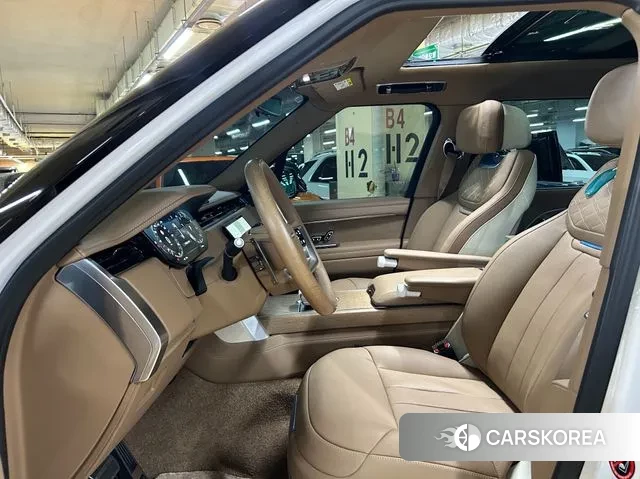 Land Rover Range Rover 5th Generation 2024 Белый из Кореи, фото 2