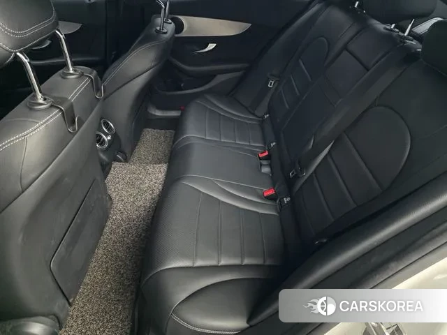 Mercedes-Benz C-Class W205 2021 Белый из Кореи, фото 2