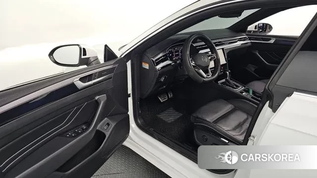 Volkswagen Arteon 2022 Белый из Кореи, фото 2