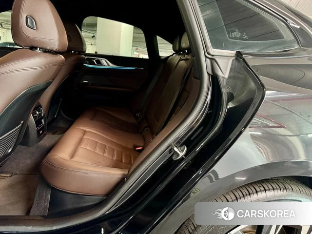 BMW i4 2023 Черный из Кореи, фото 2