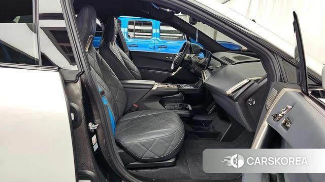 BMW iX 2023 Белый из Кореи, фото 2