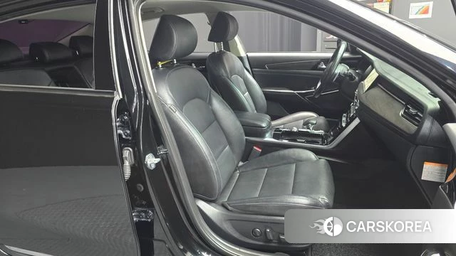 Kia K7 Premier Hybrid 2020 Черный из Кореи, фото 2