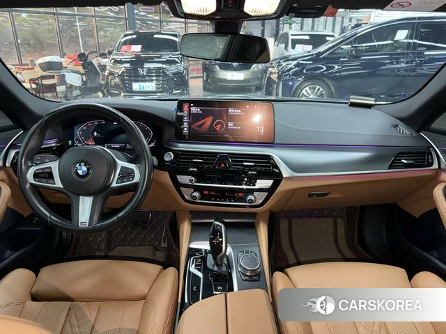 BMW 5 series (imported) 2022 Темно-серый из Китая, фото 2