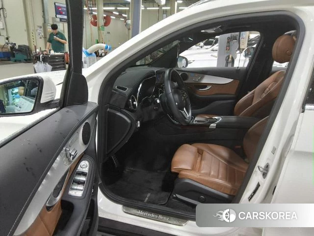Mercedes-Benz GLC-Class X253 2022 Белый из Кореи, фото 2