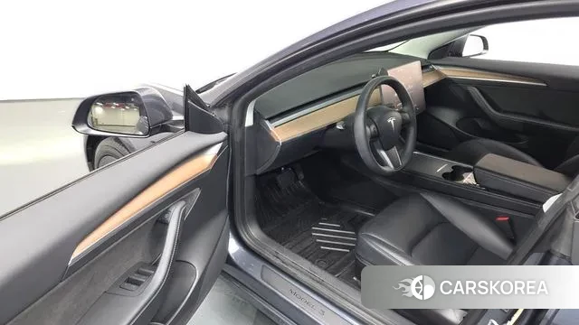 Tesla Model 3 2022 Серый из Кореи, фото 2