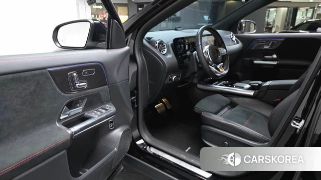 Mercedes-Benz GLA - Class H247 2022 Черный из Кореи, фото 2