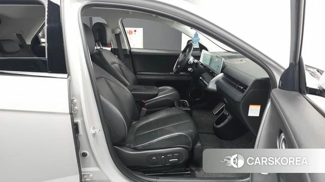 Hyundai Ionic 5 2022 Серебристо-серый из Кореи, фото 2