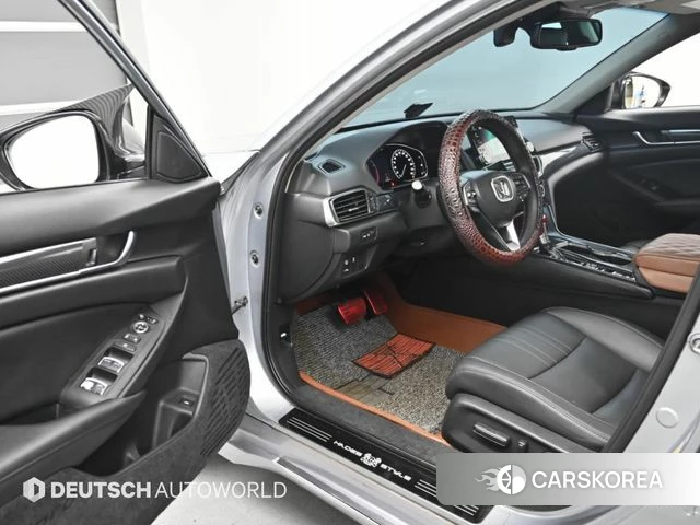 Honda Accord 10th Generation 2019 Серебристо-серый из Кореи, фото 2