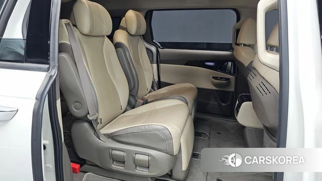 Kia Carnival 4th generation 2022 Белый из Кореи, фото 2