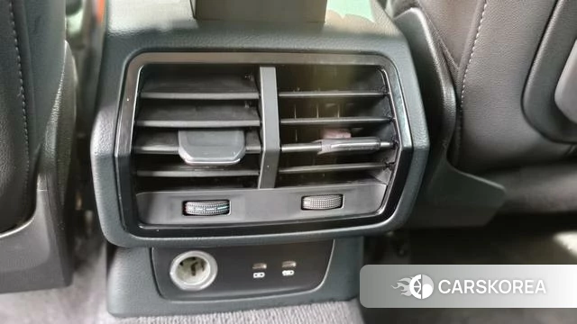 Audi Q3 Sportback 2021 Красный из Китая, фото 2
