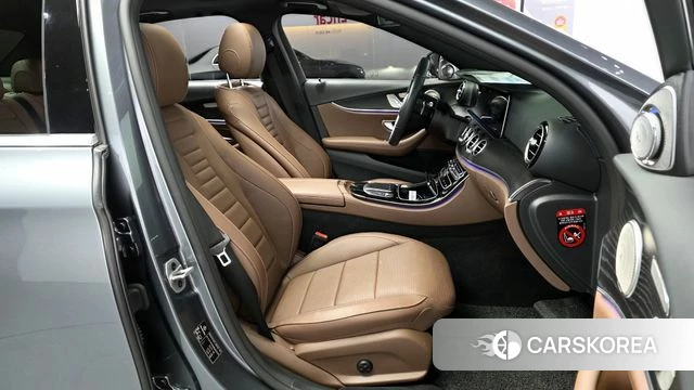 Mercedes-Benz E-Class W213 2022 Серый из Кореи, фото 2