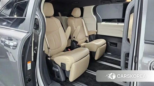 Toyota Sienna 4th Generation 2024 Серый из Кореи, фото 2