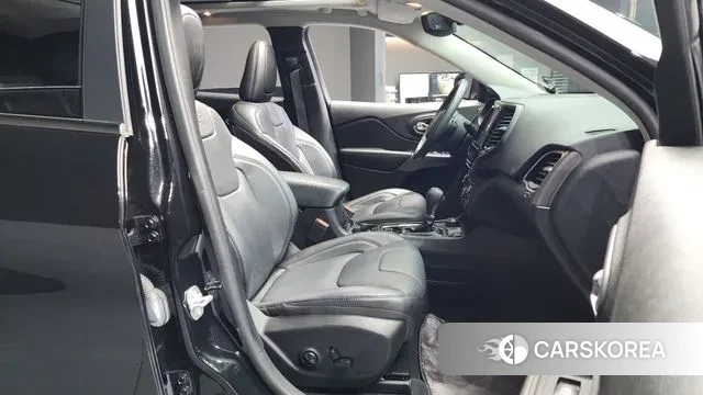 Jeep Cherokee (KL) 2020 Черный из Кореи, фото 2