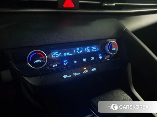 Hyundai The New Avante (CN7) 2024 Белый из Кореи, фото 2