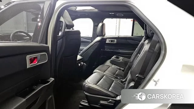 Ford Explorer 6th Generation 2019 Белый из Кореи, фото 2