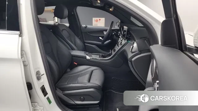 Mercedes-Benz GLC-Class X253 2020 Белый из Кореи, фото 2