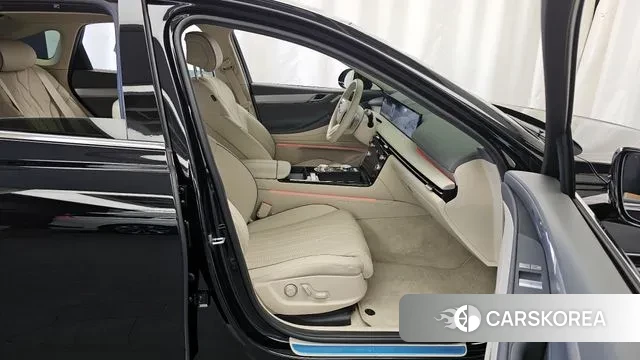 Genesis G80 (RG3) 2025 Черный из Кореи, фото 2