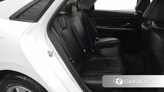 Hyundai Avante (CN7) 2021 Белый из Кореи, фото 2
