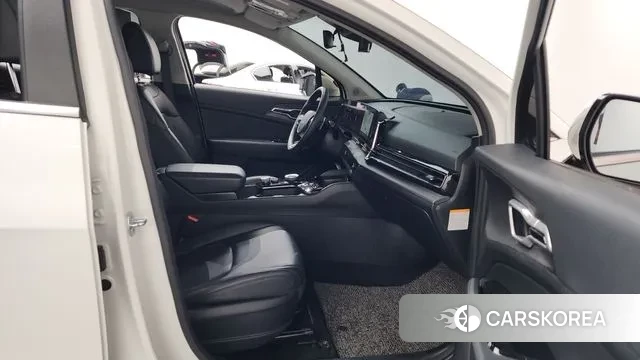 Kia Sportage 5th Generation Hybrid 2021 Белый из Кореи, фото 2