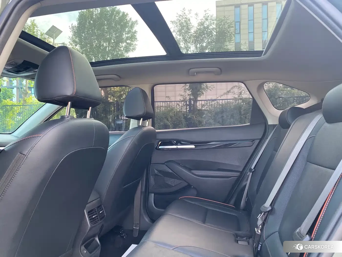 Kia Seltos 2023 Зеленый из Китая, фото 2