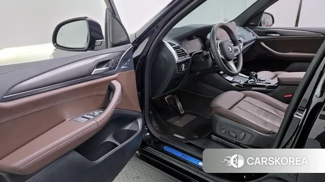 BMW X3 (G01) 2024 Черный из Кореи, фото 2