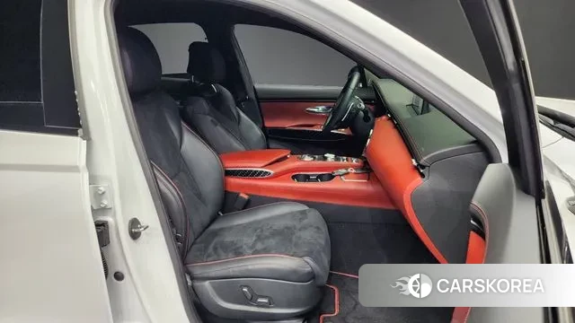 Genesis GV70 2021 Белый из Кореи, фото 2