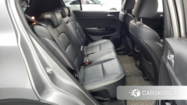 Kia Sportage The Bold 2018 Серебряный из Кореи, фото 2
