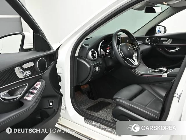 Mercedes-Benz C-Class W205 2019 Белый из Кореи, фото 2
