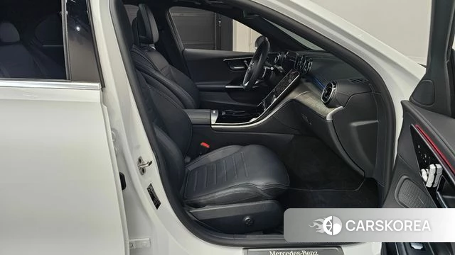 Mercedes-Benz C-Class W206 2024 Белый из Кореи, фото 2