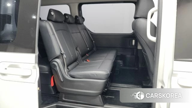 Hyundai Staria 2025 Белый из Кореи, фото 2