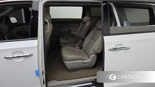 Kia The New Carnival 2019 Белый из Кореи, фото 2