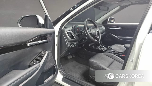 Kia The New Seltos 2024 Белый из Кореи, фото 2