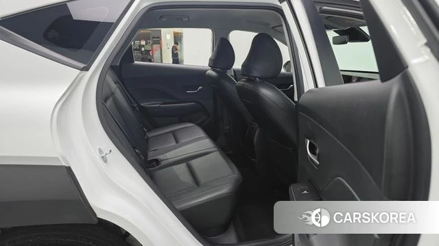 Hyundai Kona (SX2) 2023 Белый из Кореи, фото 2