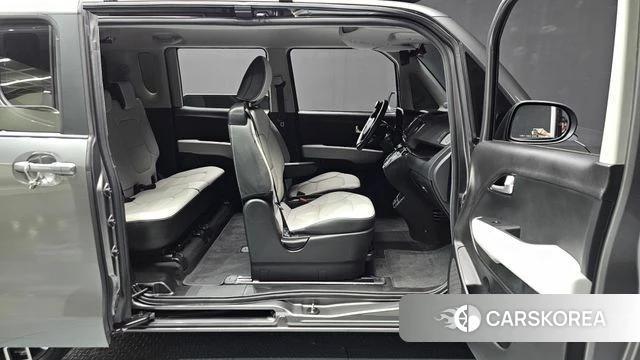 Kia The New Kia Ray 2023 Серебристо-серый из Кореи, фото 2