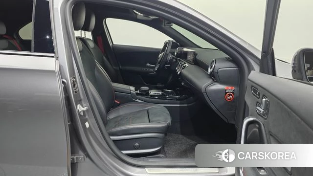 Mercedes-Benz A-Class W177 2022 Серый из Кореи, фото 2