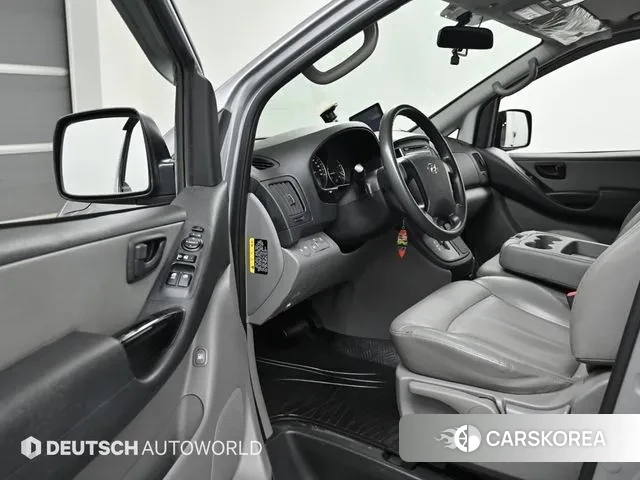 Hyundai Grand Starex 2018 Серебряный из Кореи, фото 2