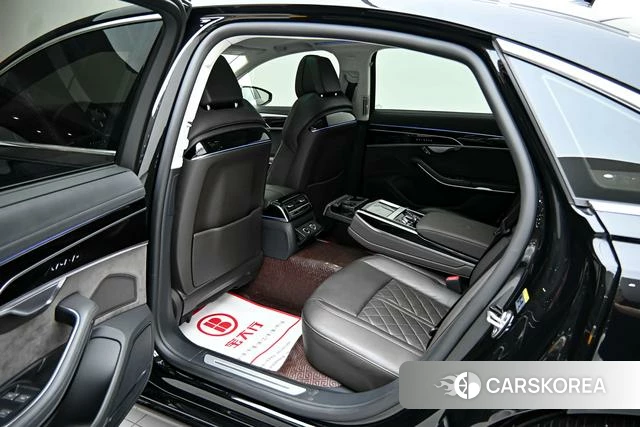 Audi A8 PHEV 2022 Черный из Китая, фото 2