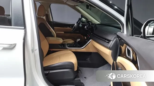 Kia Carnival 4th generation 2023 Белый из Кореи, фото 2