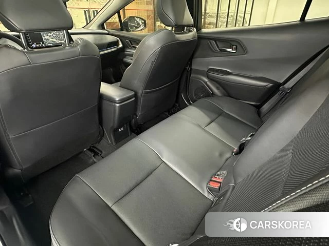 Toyota Prius 5th Generation 2025 Белый из Кореи, фото 2