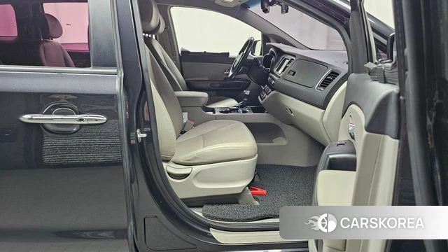 Kia The New Carnival 2018 Серый из Кореи, фото 2