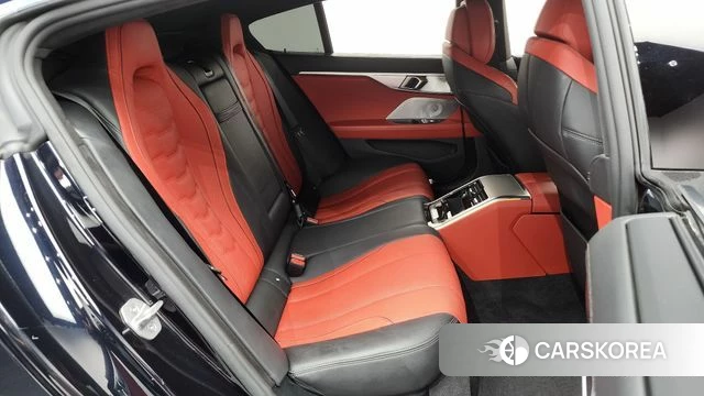 BMW 8 Series (G15) 2021 Черный из Кореи, фото 2