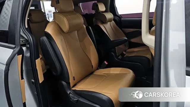 Kia Carnival 4th generation 2020 Серебряный из Кореи, фото 2
