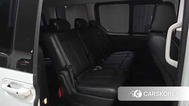 Hyundai Staria 2022 Белый из Кореи, фото 2