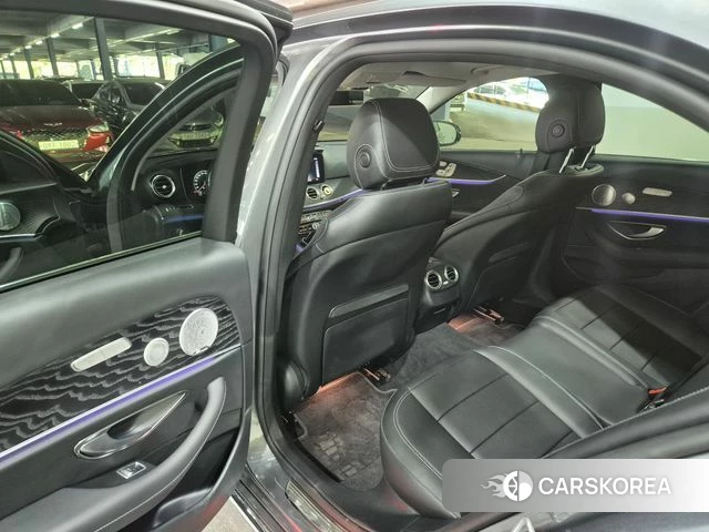 Mercedes-Benz E-Class W213 2020 Серый из Кореи, фото 2
