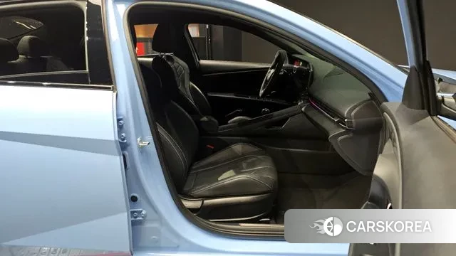 Hyundai Avante (CN7) 2022 Небесно-голубой из Кореи, фото 2