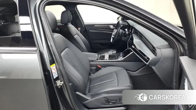 Audi A6 (C8) 2023 Серый из Кореи, фото 2