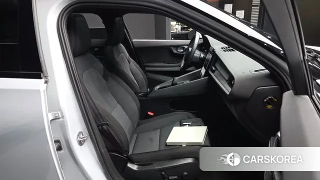 Polestar Polestar 2 2022 Серебряный из Кореи, фото 2