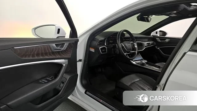 Audi A6 (C8) 2021 Белый из Кореи, фото 2