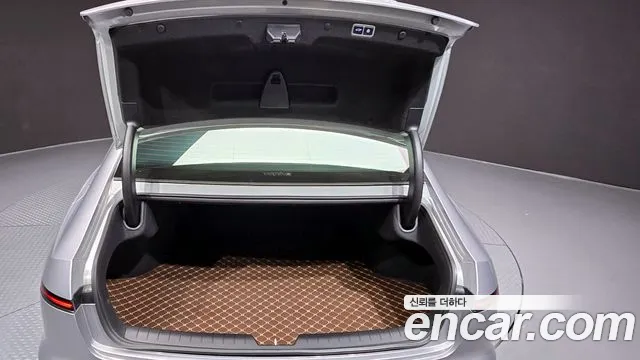 Hyundai Grandeur Hybrid (GN7) 2023 Серебряный из Кореи, фото 2