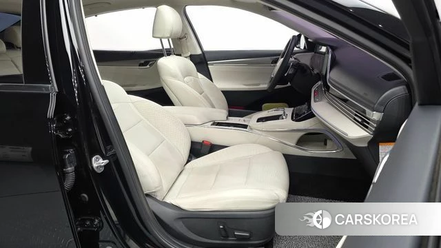 Hyundai The New Grandeur IG Hybrid 2022 Черный из Кореи, фото 2